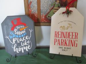 Reindeer Parking sign