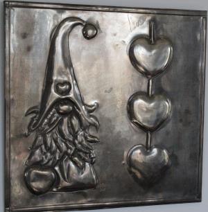 Gnome with 3 Hearts