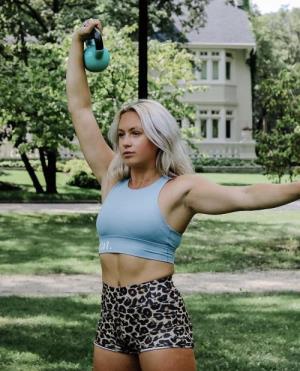 HIGH NECK SPORTS BRA