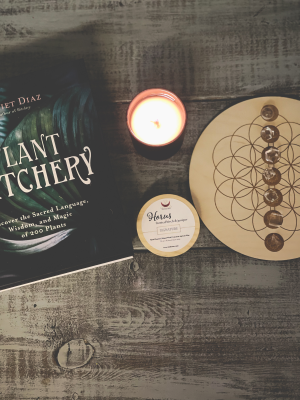 Horus Hand Crafted Luxury Candle 7.5 oz